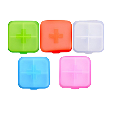 Kieszonkowy organizer na leki - pojemnik na suplementy z czterema przegródkami - podróżny pojemnik na tabletki ze szczelnym zamknięciem (24397)