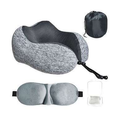 ZESTAW PODRÓŻNY W WYGODNYM POKROWCU - PODUSZKA 3D Z PIANKI MEMORY + STOPERY DO USZU + OPASKA NA OCZY
