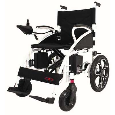 Elektryczny wózek inwalidzki z uchylnymi podłokietnikami i pasem bezpieczeństwa - płynne sterowanie, składana konstrukcja (AT52304)
