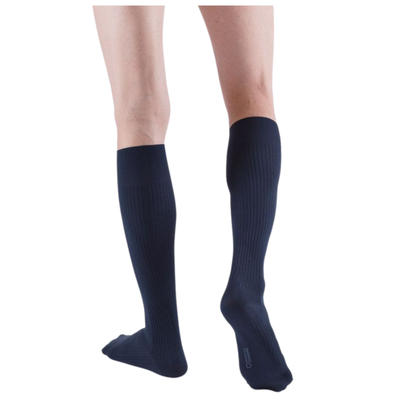 Podkolanówki kompresyjne 20-36 mmHg dla mężczyzn z oddychającym miękkim włóknem Breeze i technologią FAST - działanie odświeżające, szybkie pochłanianie wilgoci Venoflex (FAST AIR)