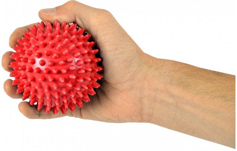 Piłeczka rehabilitacyjno-relaksacyjna z kolcami - 9 cm (kolczatka)